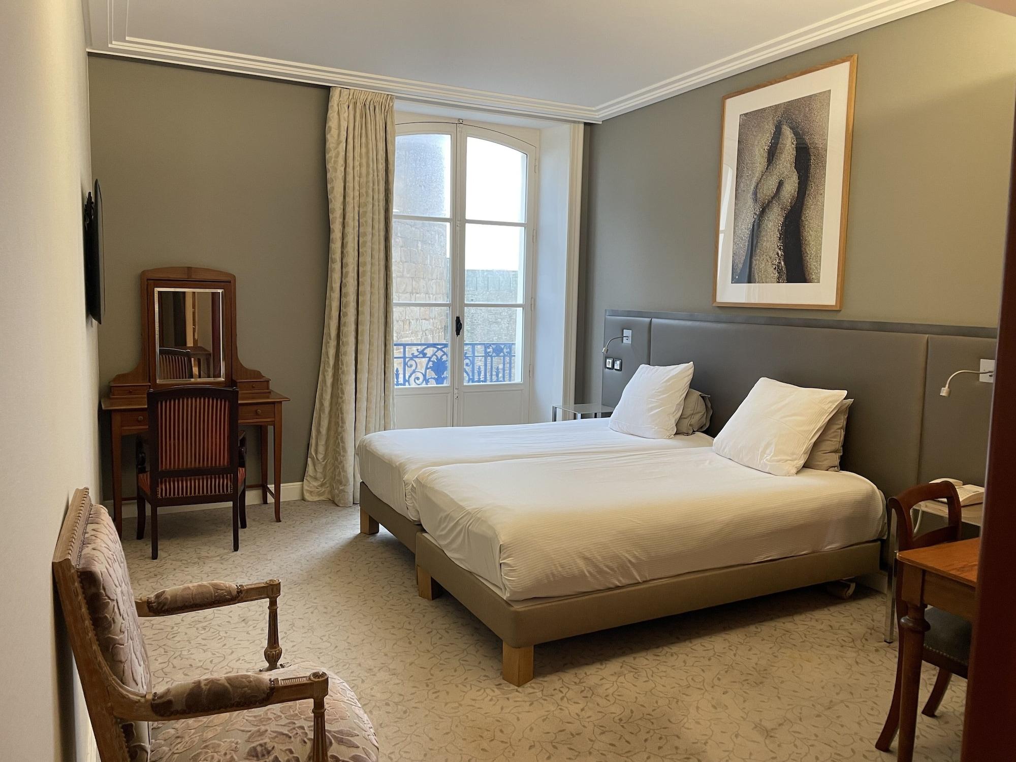 Hotel De France Et Chateaubriand 3*